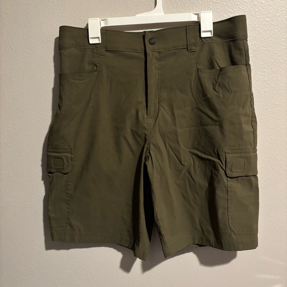 Orvis Other - ORVIS outdoor/hiking shorts Size 36